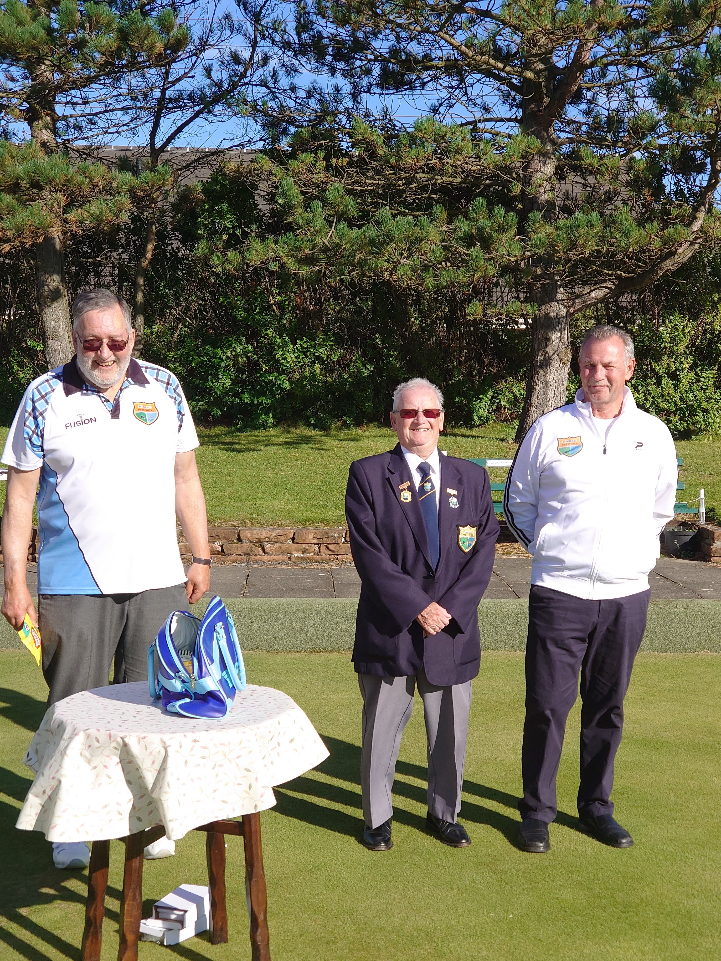 This image has an empty alt attribute; its file name is dsc_0112.jpg